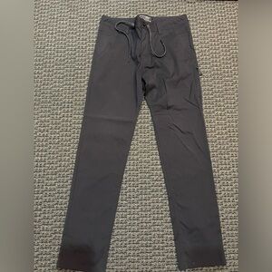 686 Everywhere black slim fit pants size 32/32